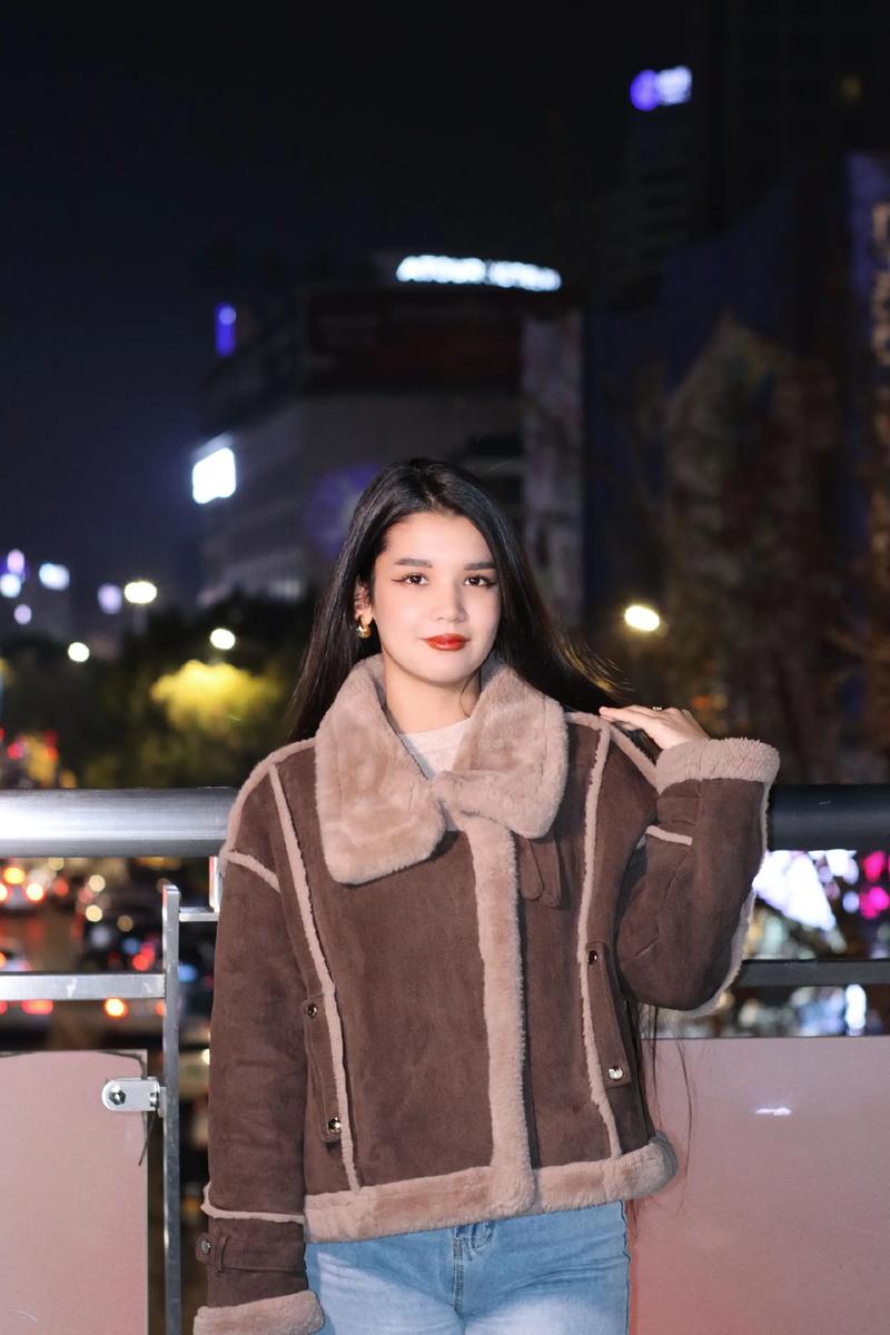 女性隔着裤子摩擦被子的坏处